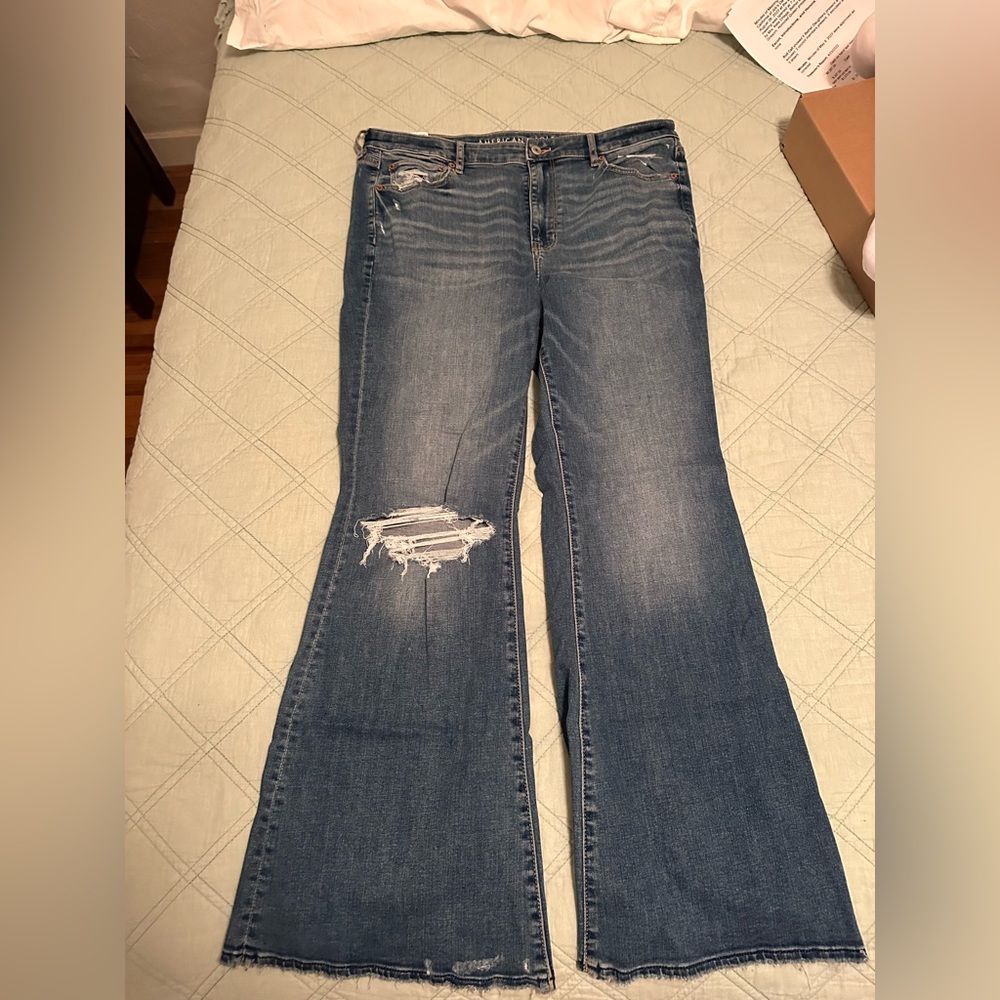 Brand new distressed AE jeans